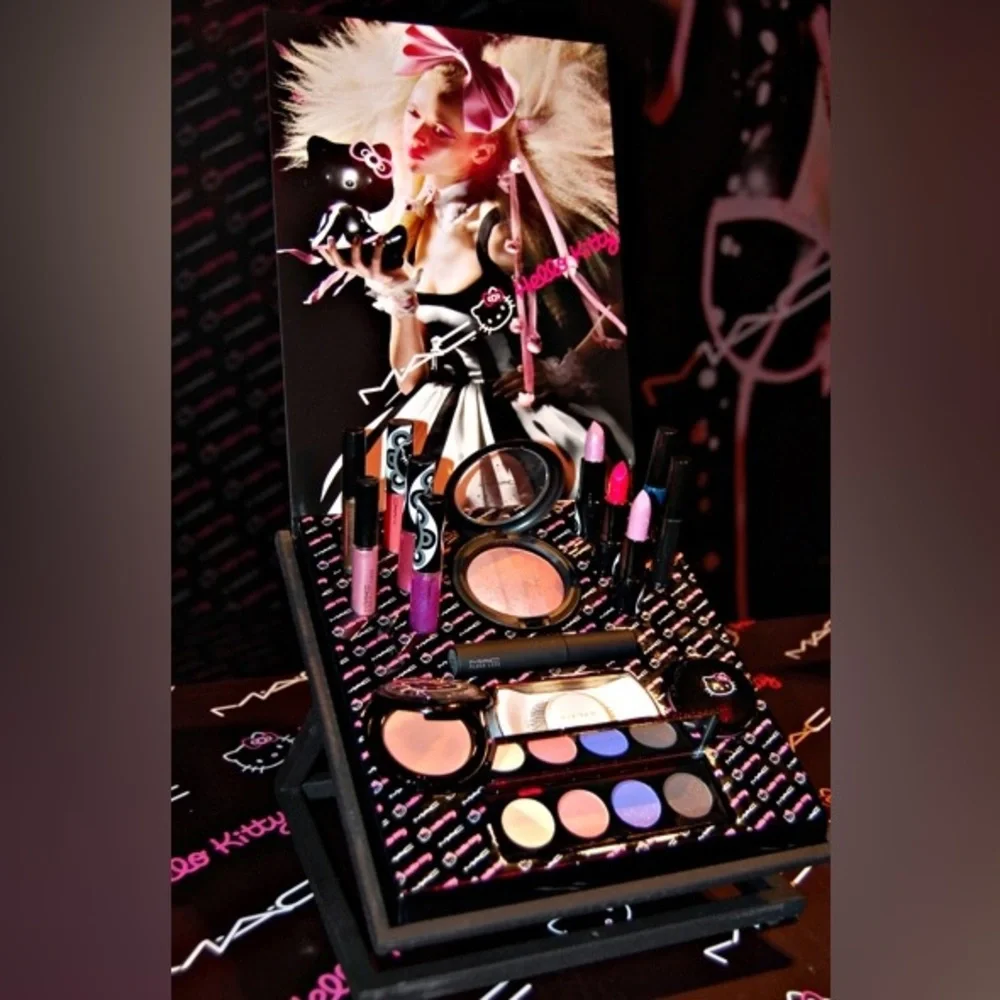 MAC Her Glitz Glitter Eyeliner Rare Hello Kitty 2009 Limited Edition Discont NIB